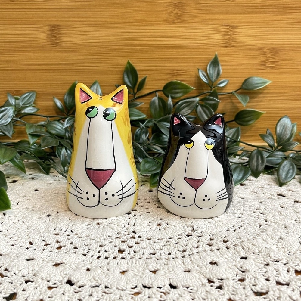 Vintage 2000 Catzilla by Candance Reiter Cat Salt and Pepper Shakers Set Ceramic